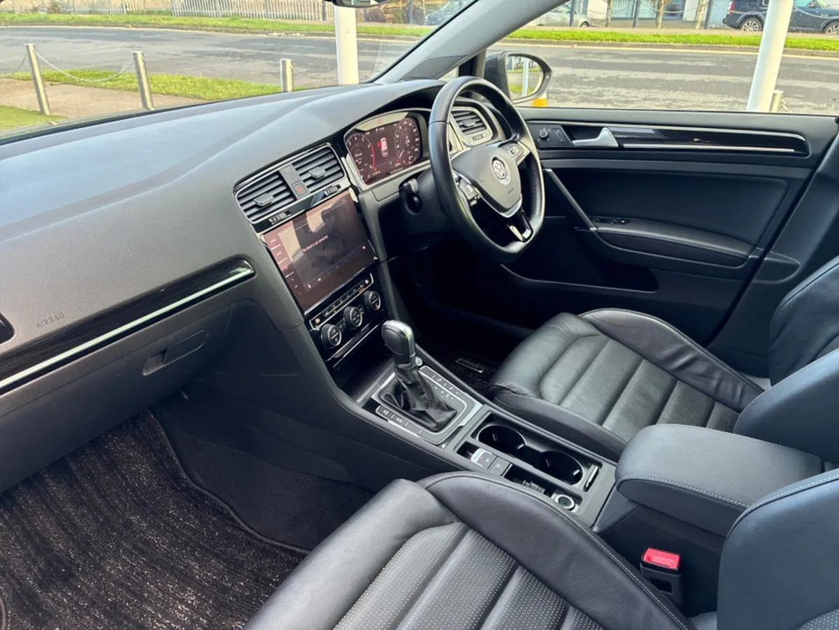 Volkswagen Golf 1.4L Petrol Automatic Highline - Image 3