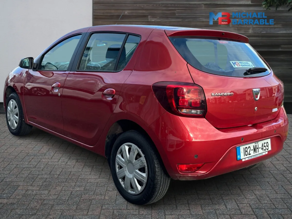 Dacia Sandero SIGNATURE SCE 75 PH2 4 4DR - Image 4