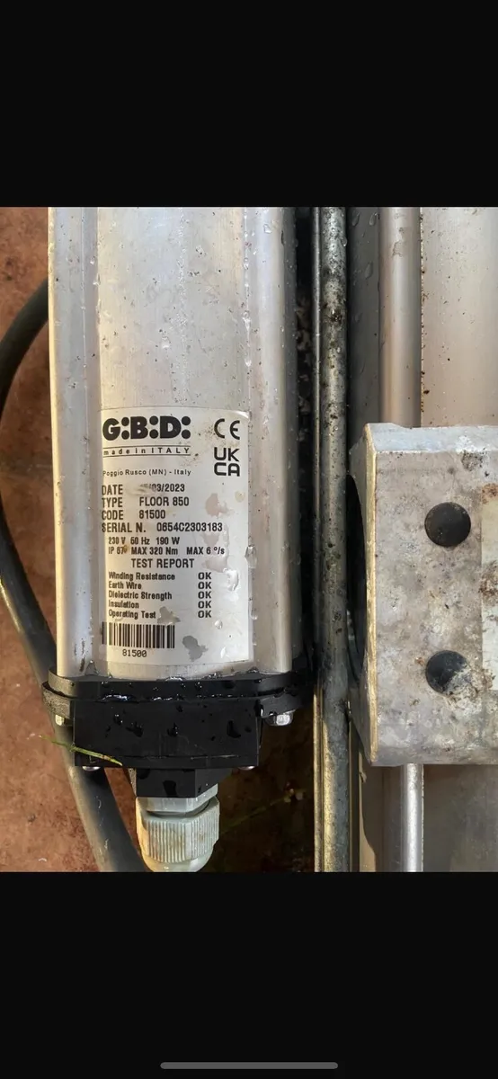 Electric gate motor - Image 1