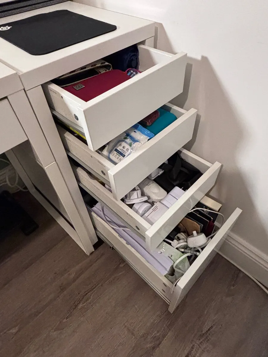 White office Desk w/ extra Drawer unit - Image 4