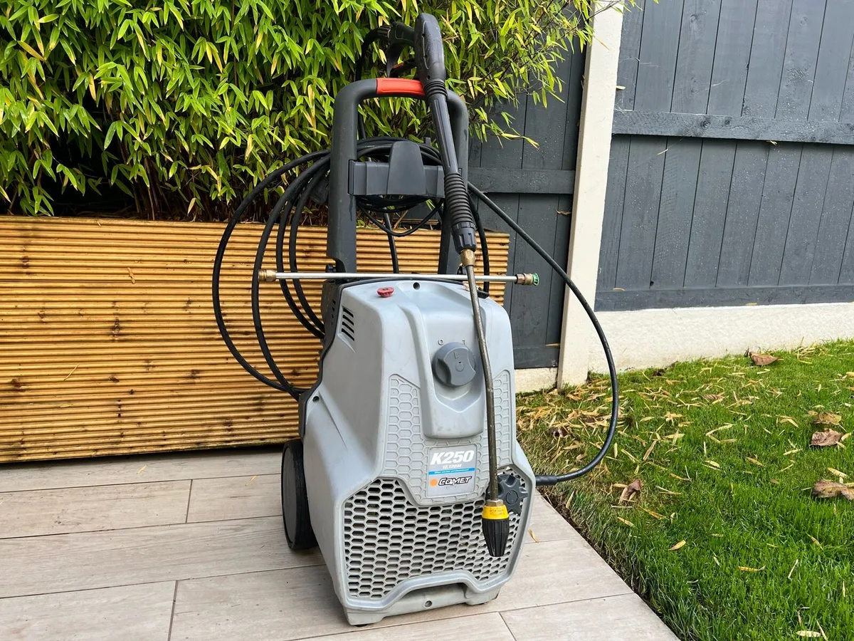 Pressure washer - Image 1