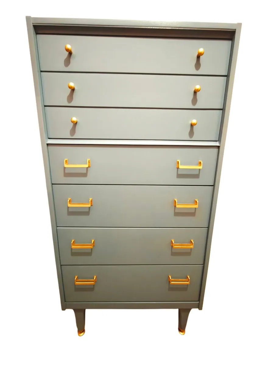 Tallboy dresser - Image 1