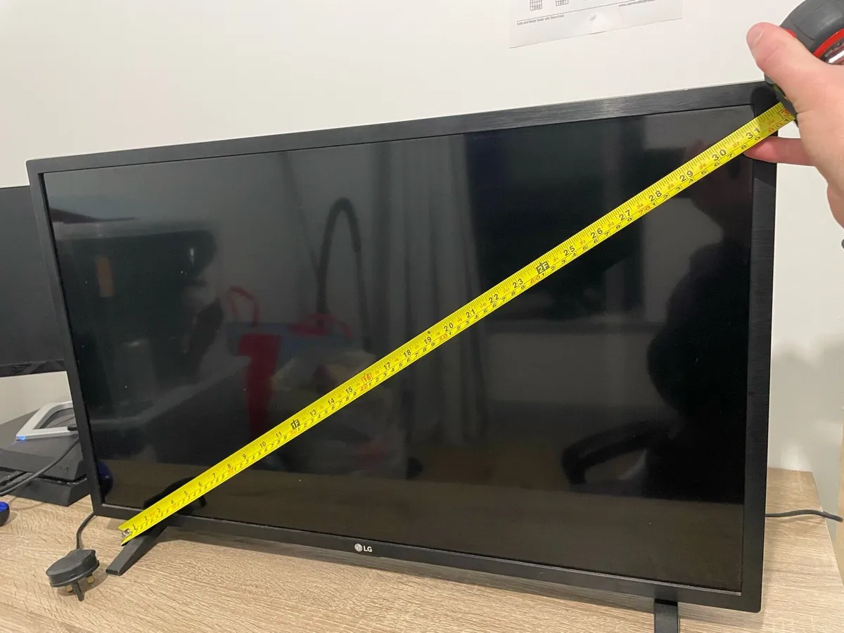 31” LG TV - Image 2