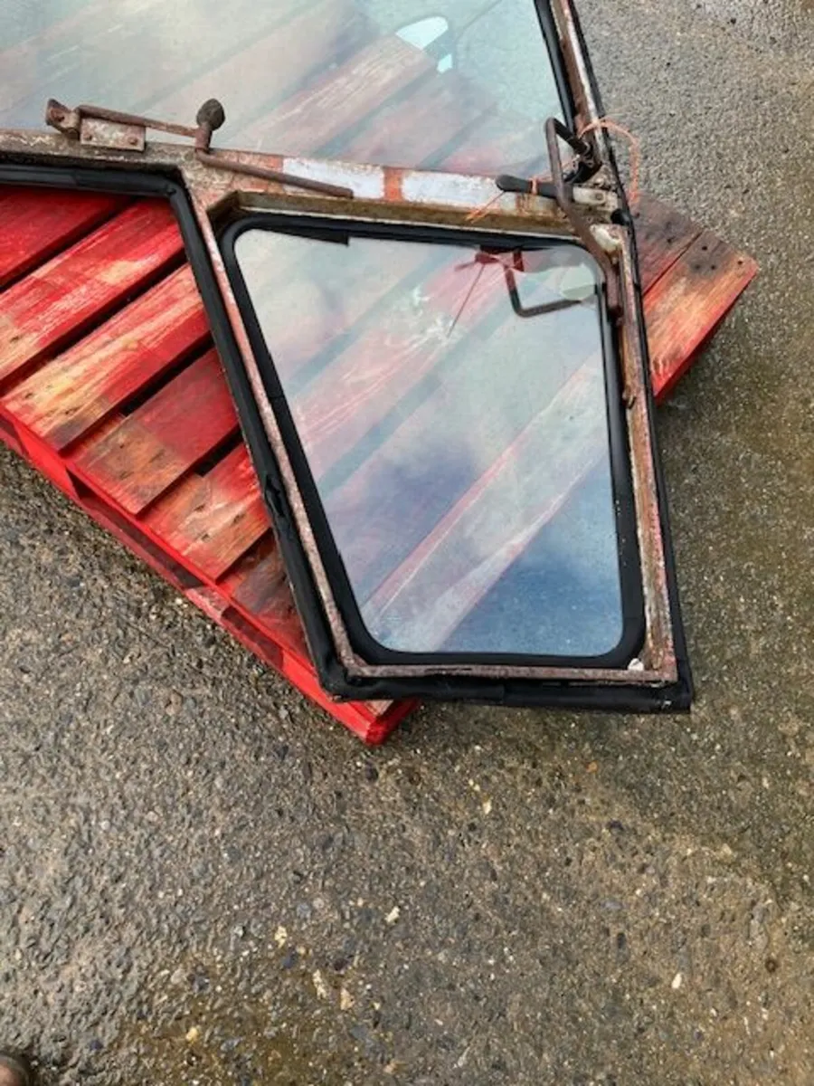 MF Door to suit MF 590, 575, 565 Tractor - Image 2