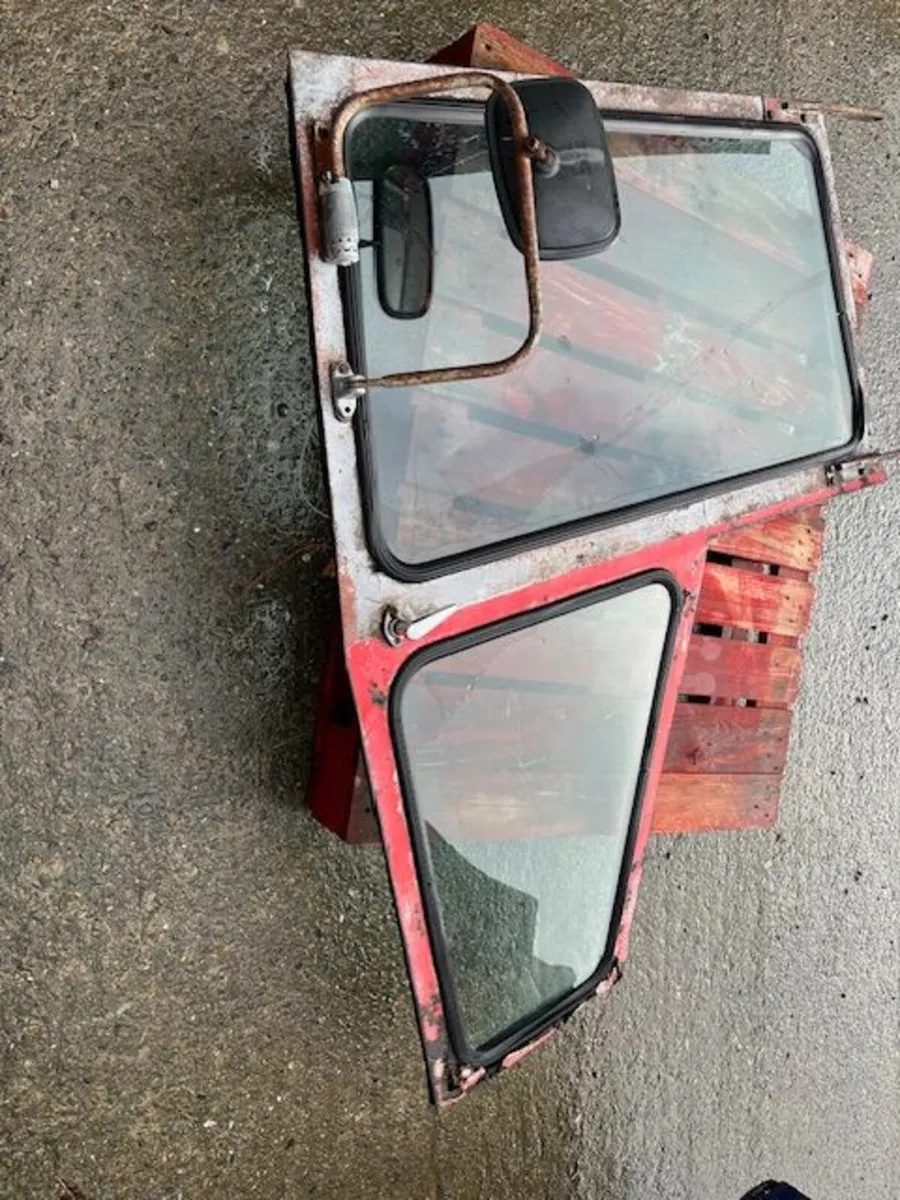 MF Door to suit MF 590, 575, 565 Tractor - Image 4