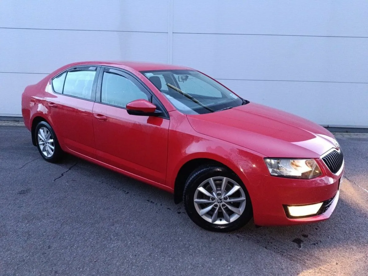Skoda Octavia **SALE AGREED** AMBITION 1.6TDI 90HP - Image 1