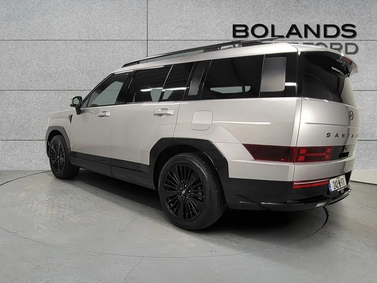 Hyundai Santa Fe 1.6 PHEV 4WD Premium - Image 3