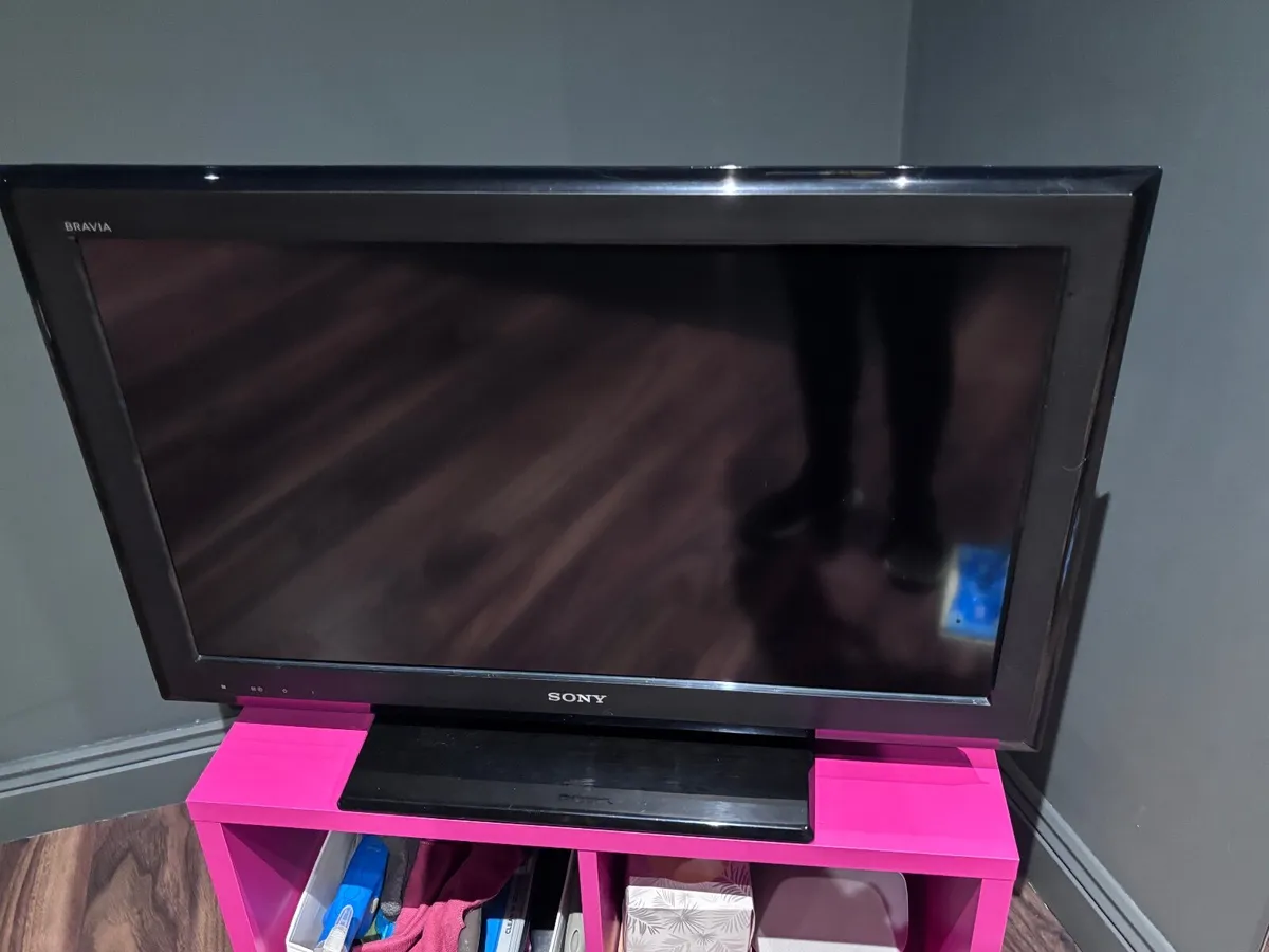 Sony Bravia TV 32''  KDL-32s5650 - Image 1