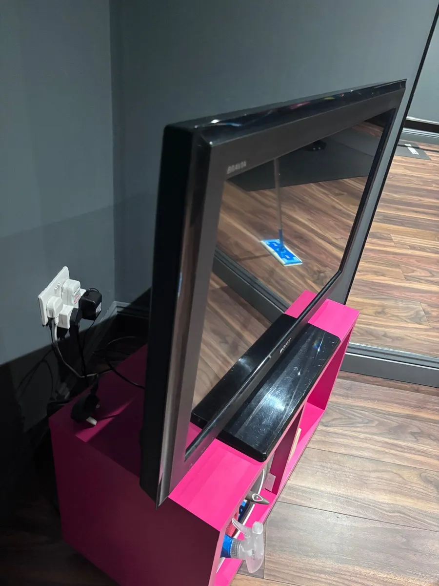 Sony Bravia TV 32''  KDL-32s5650 - Image 3