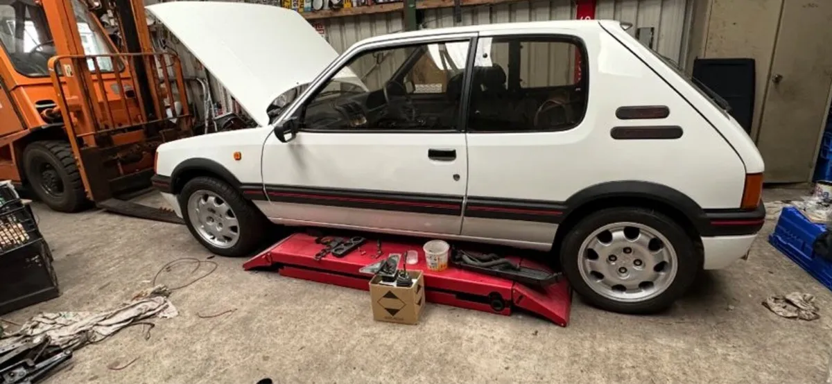 Peugeot 205 Gti - Image 1