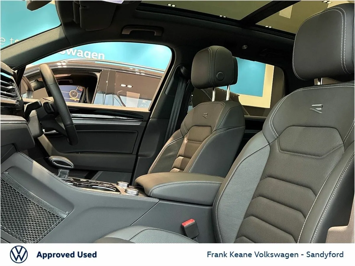 Volkswagen Touareg *Touareg R* eHybrid 3.0 V6 462H - Image 4
