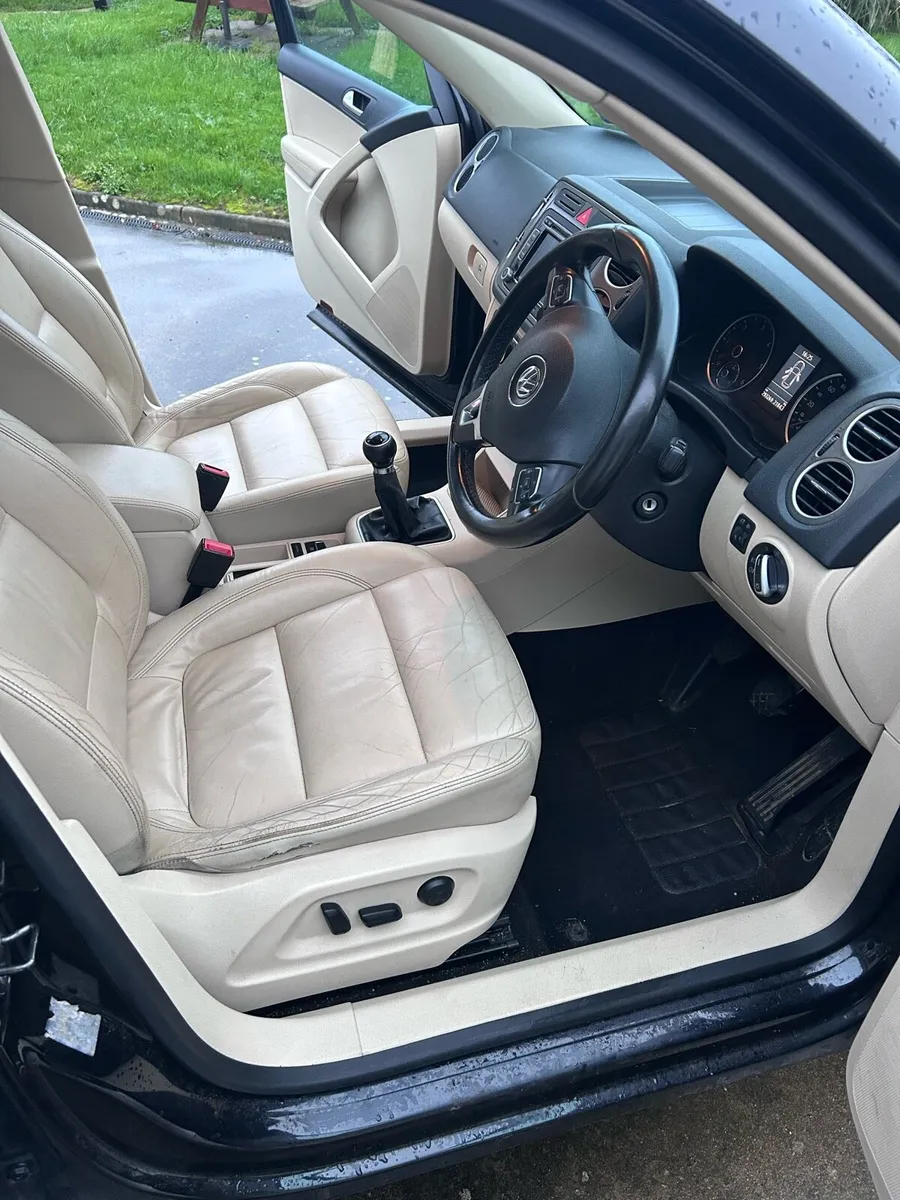 2011 VW TIGUAN 140bhp - Image 2