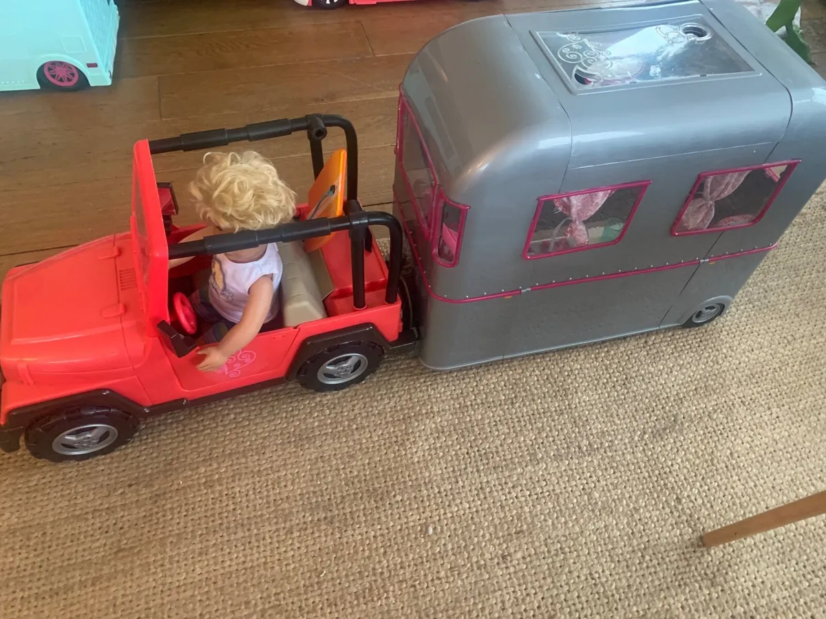 Our Generation Jeep and Caravan Set - Image 1