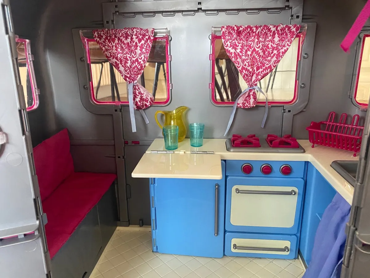 Our Generation Jeep and Caravan Set - Image 3