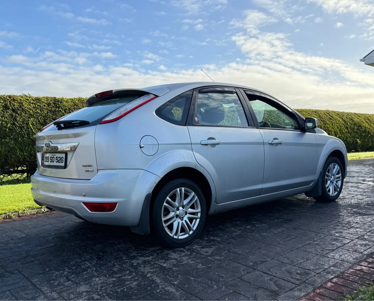 Ford Focus Ghia 1.8 TDCi 2009 Low Mileage - Image 2