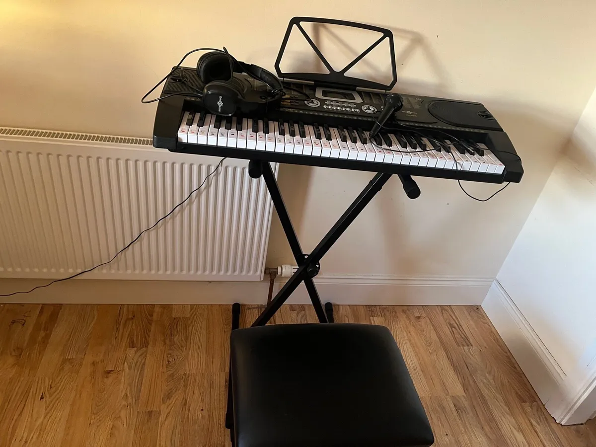 Music keyboard - Image 2