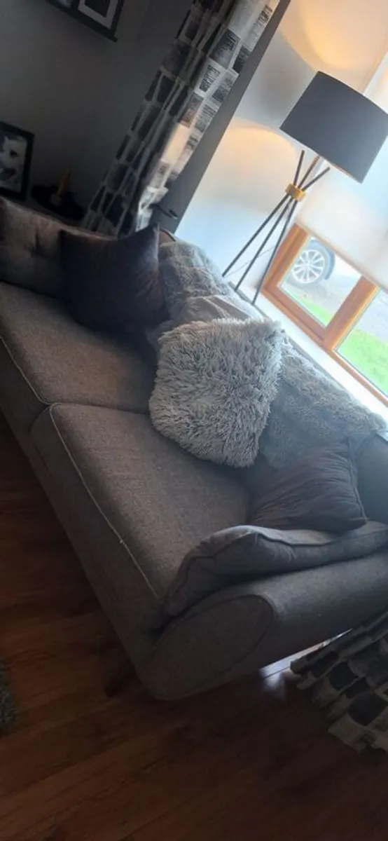 Grey sofa - Image 4