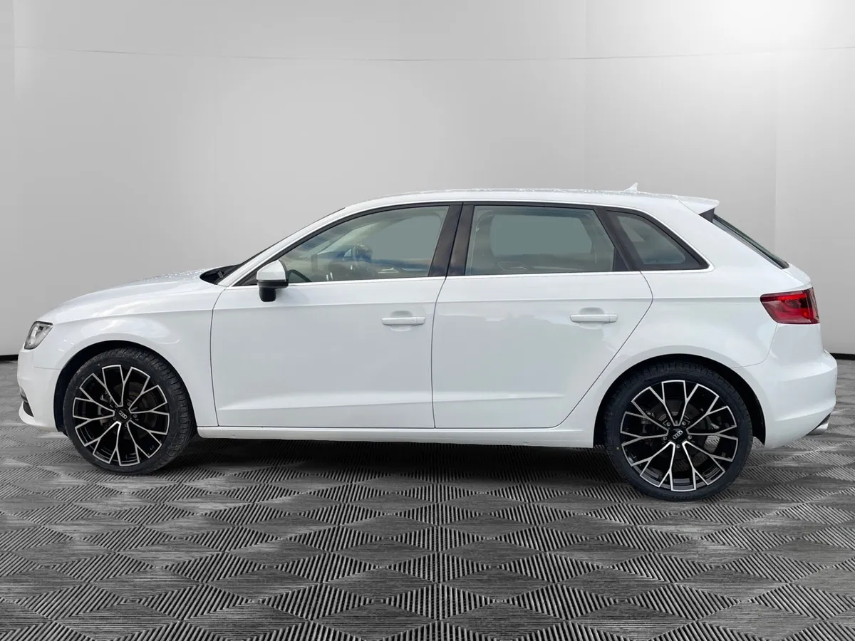 AUDI A3 TSI DSG *25 KM* - Image 2