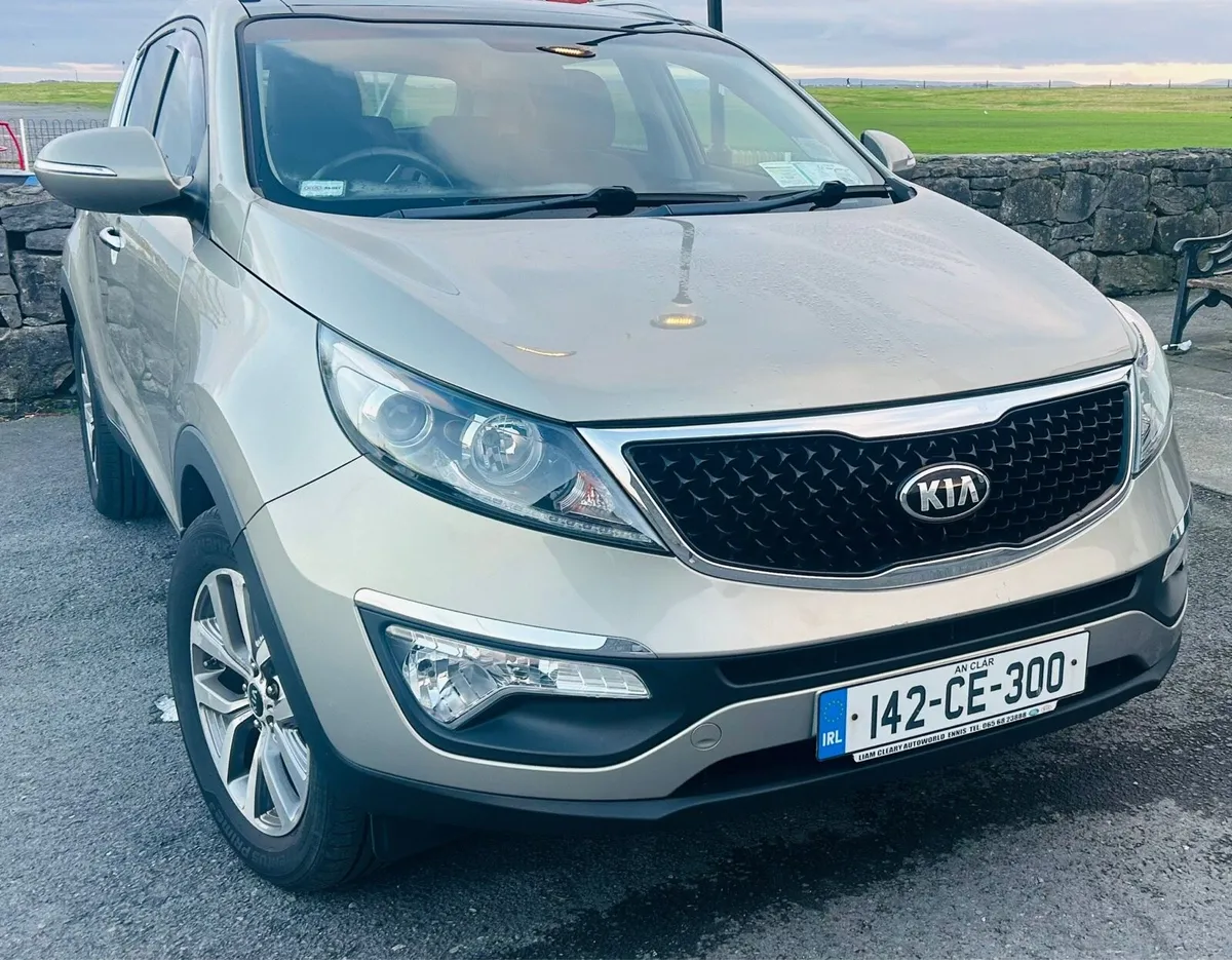KIA Sportage 1.7KM Low Mileage - Image 1