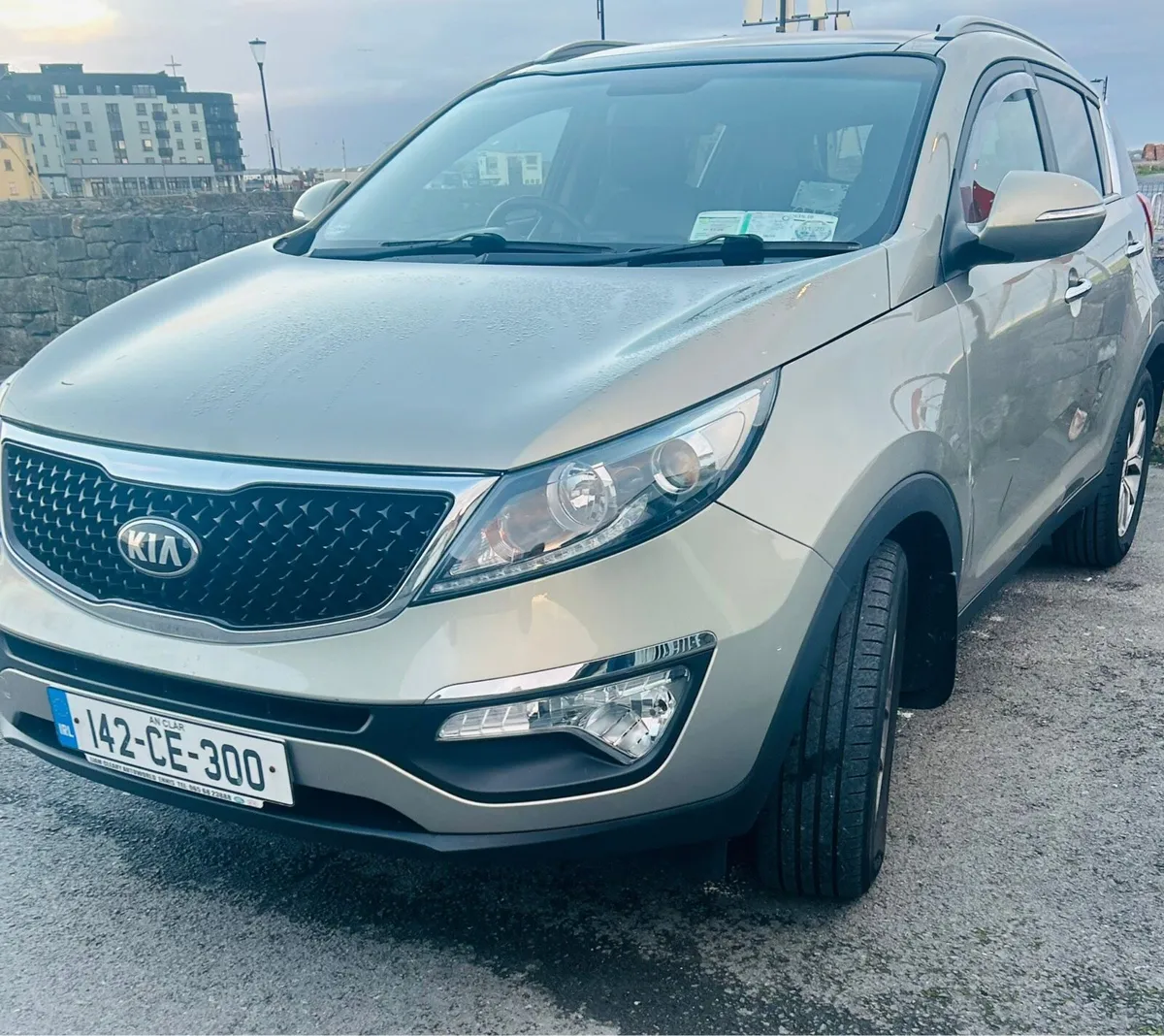 KIA Sportage 1.7KM Low Mileage - Image 2