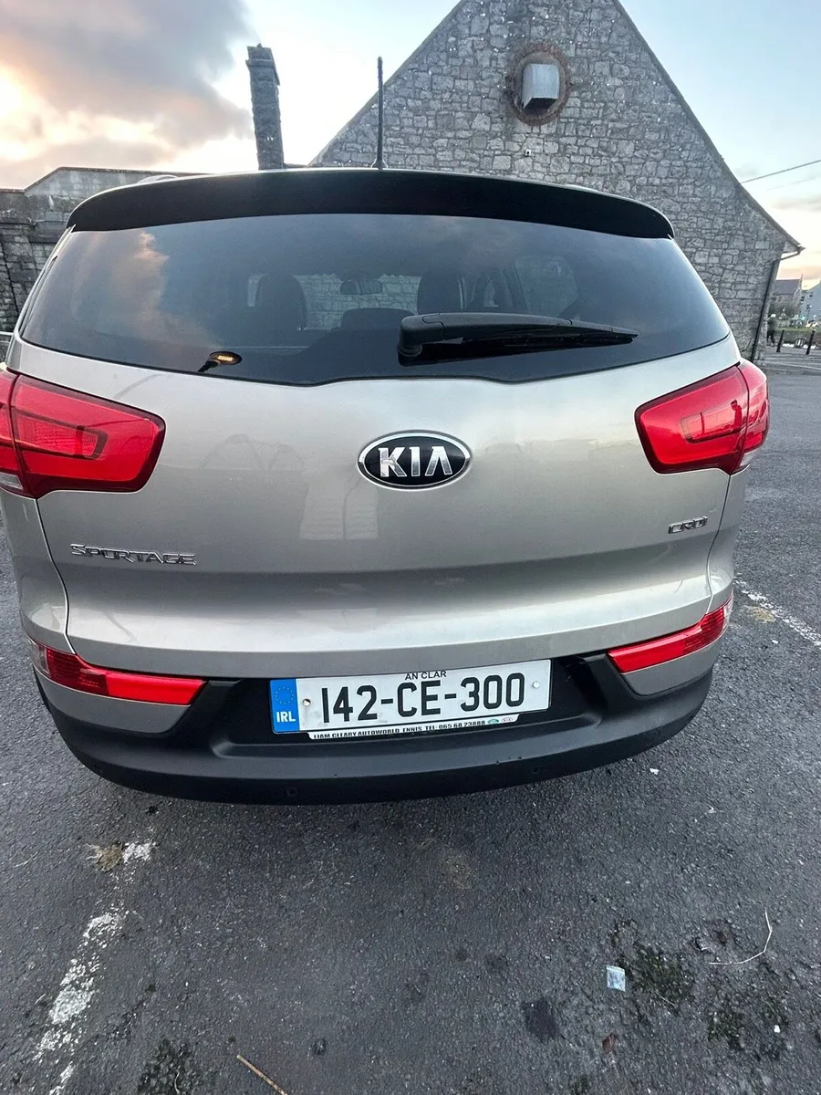 KIA Sportage 1.7KM Low Mileage - Image 3