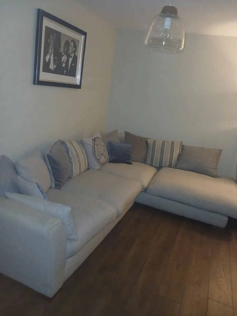 Couch - Image 1