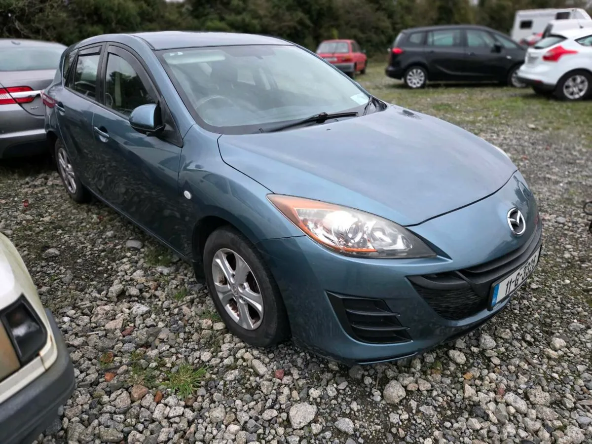 2011 Mazda 3 - Image 2