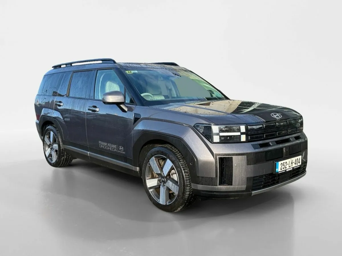 Hyundai Santa Fe 1.6 PHEV 4WD Premium - Image 1