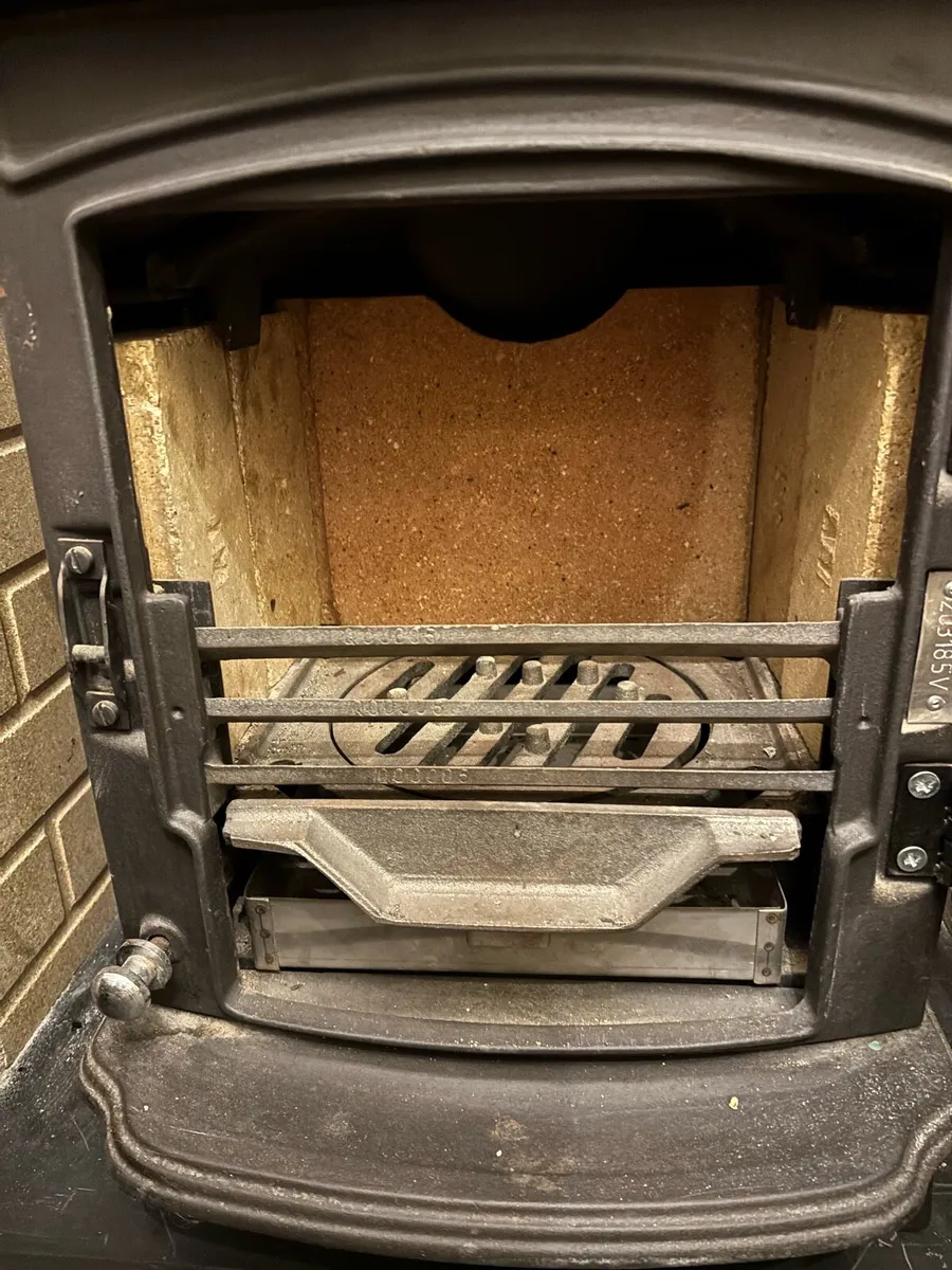 Stove - Image 2