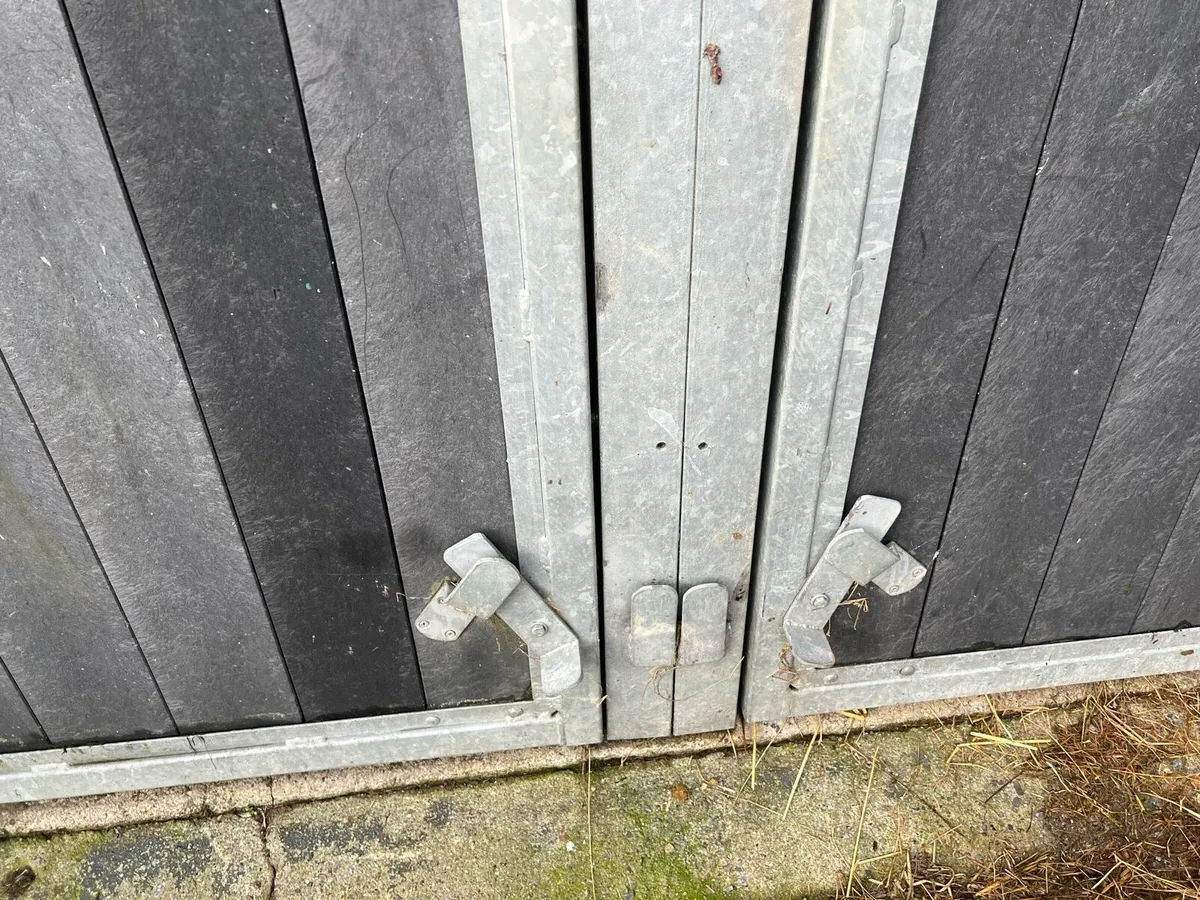 Stable Doors - Image 3