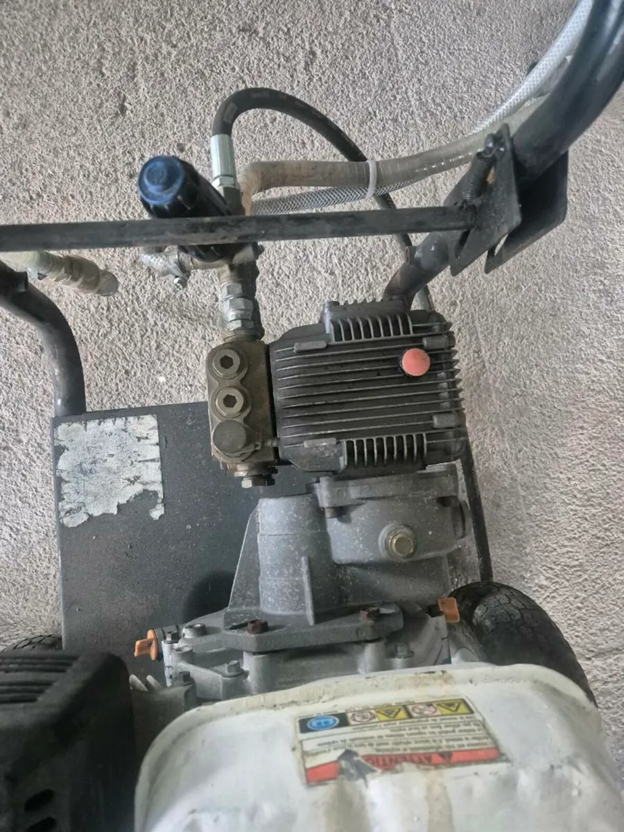 Honda gx 240 pressure washer - Image 3