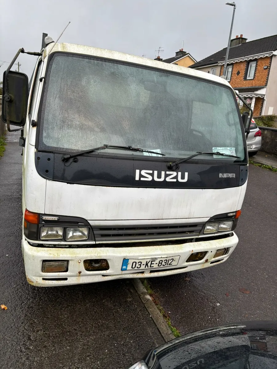 2003 Izusu npr Tipper READ ADD - Image 2