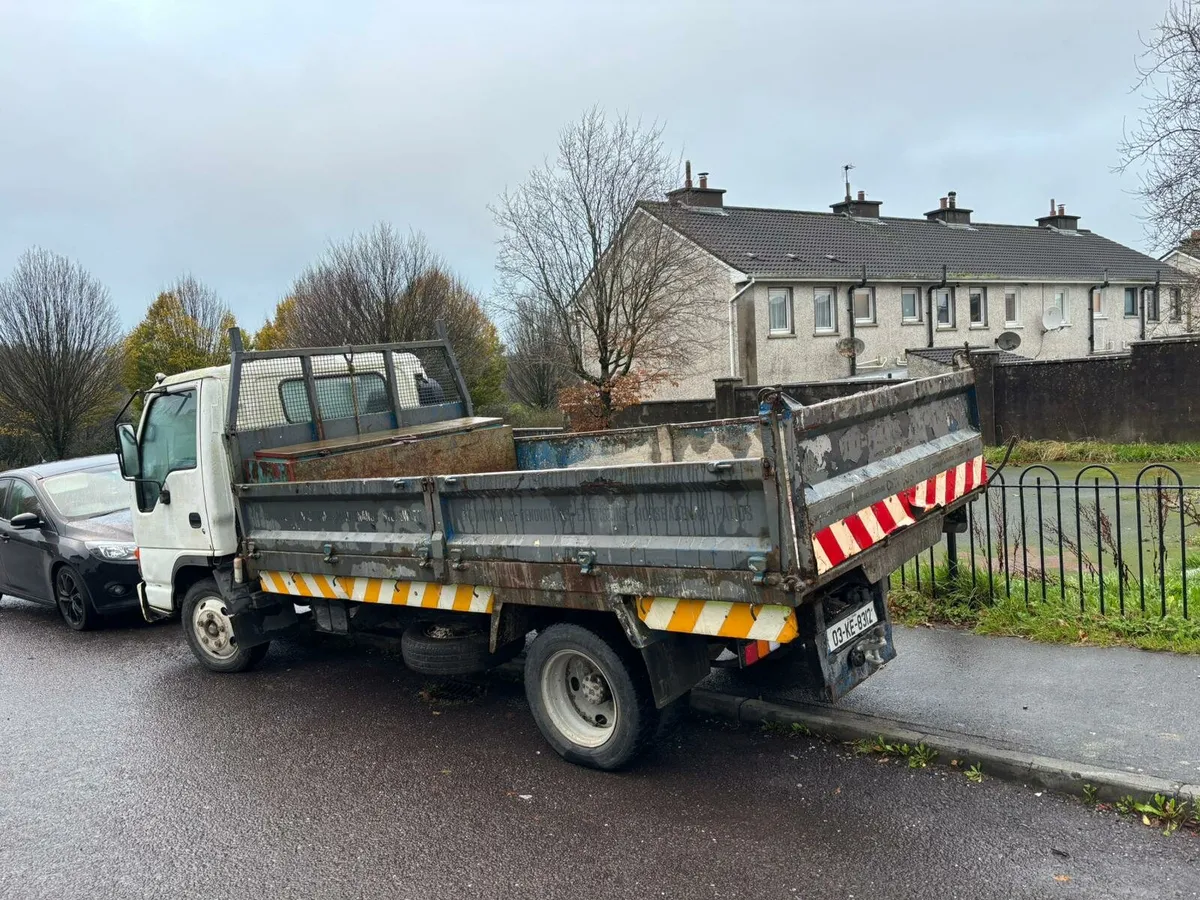 2003 Izusu npr Tipper READ ADD - Image 4