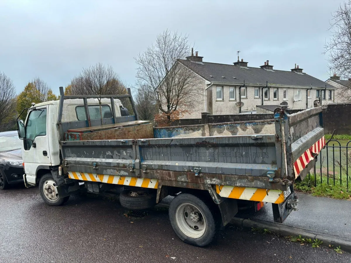 2003 Izusu npr Tipper READ ADD - Image 1