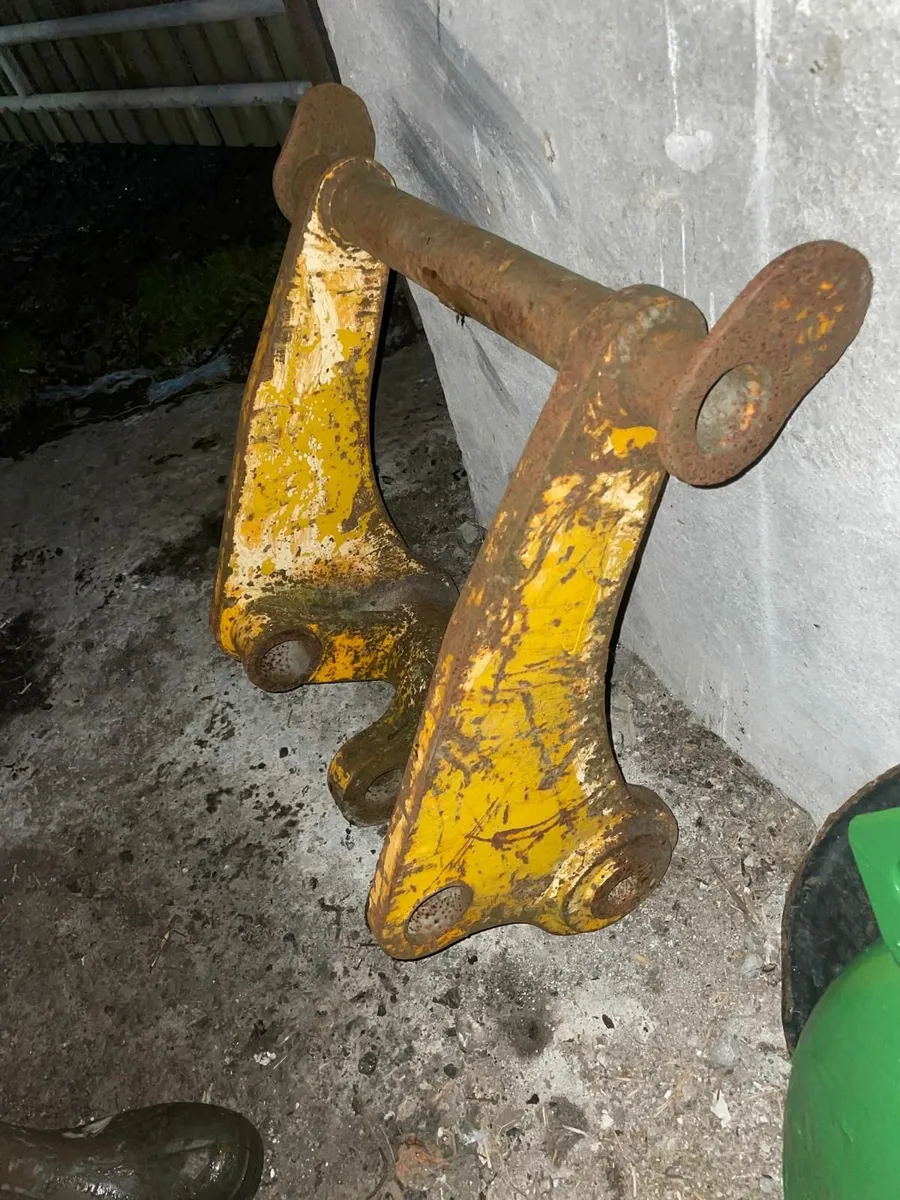 JCB Headstock - Image 2