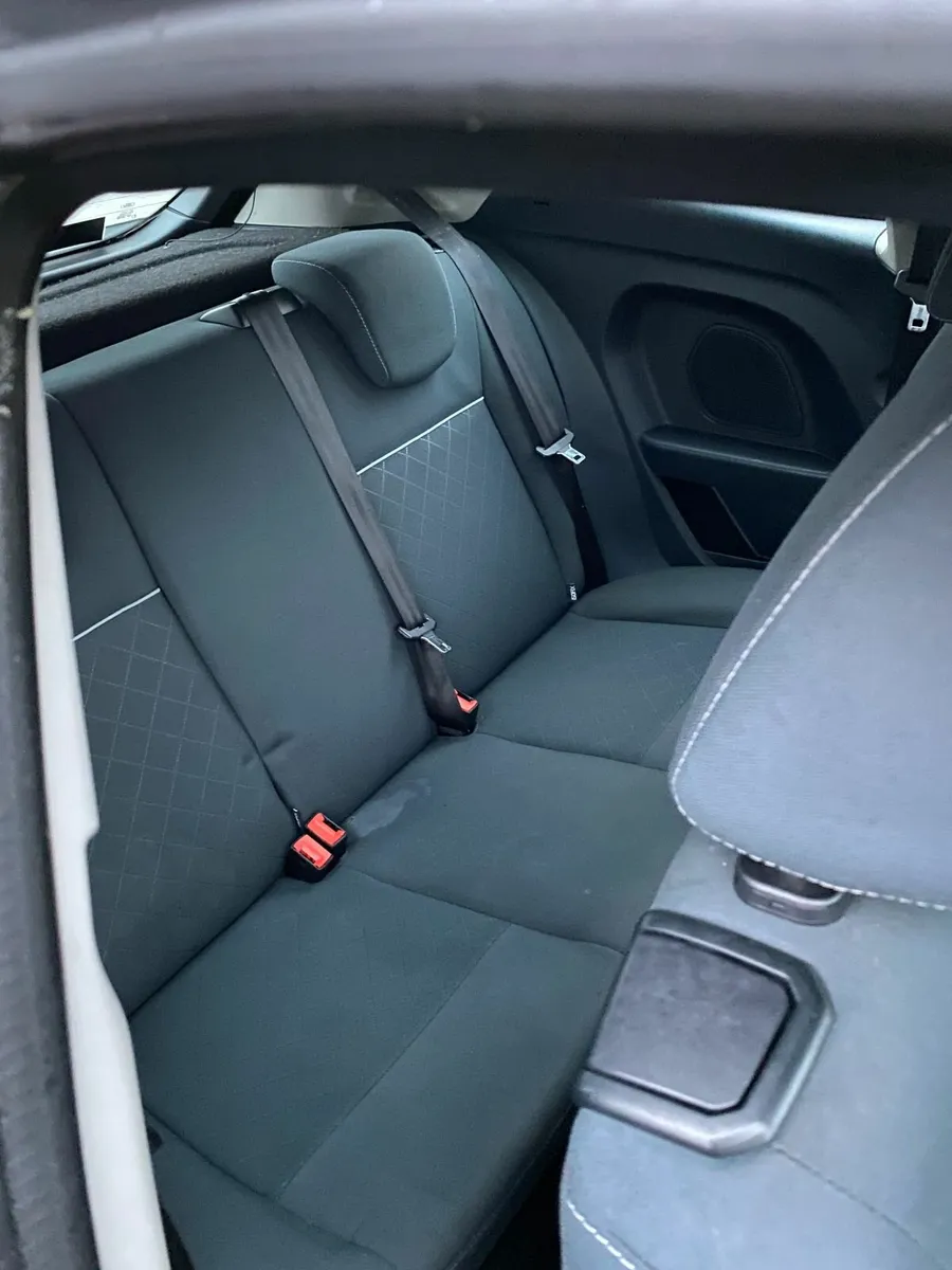 Ford Fiesta 2012 - Image 3