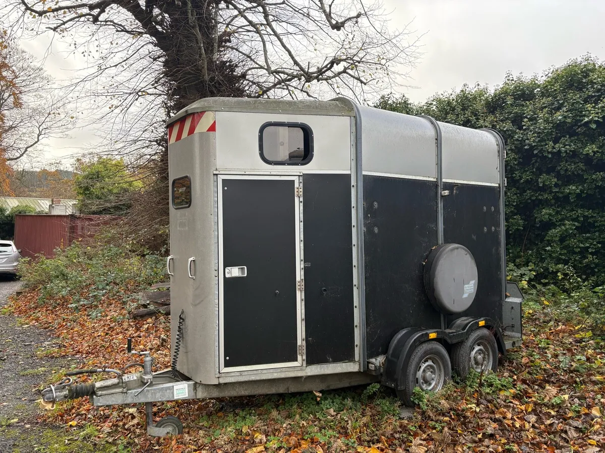 Ifor 505 delux horsebox - Image 1