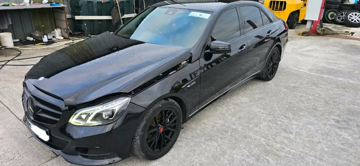 161 MERCEDES E220D AUTO - Image 1