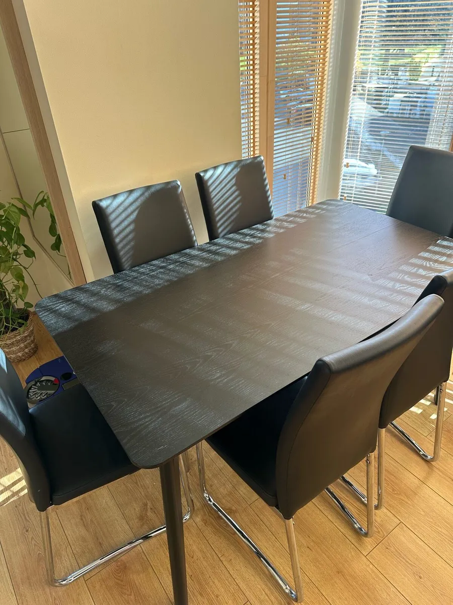 Table & Chairs - Black - Image 1