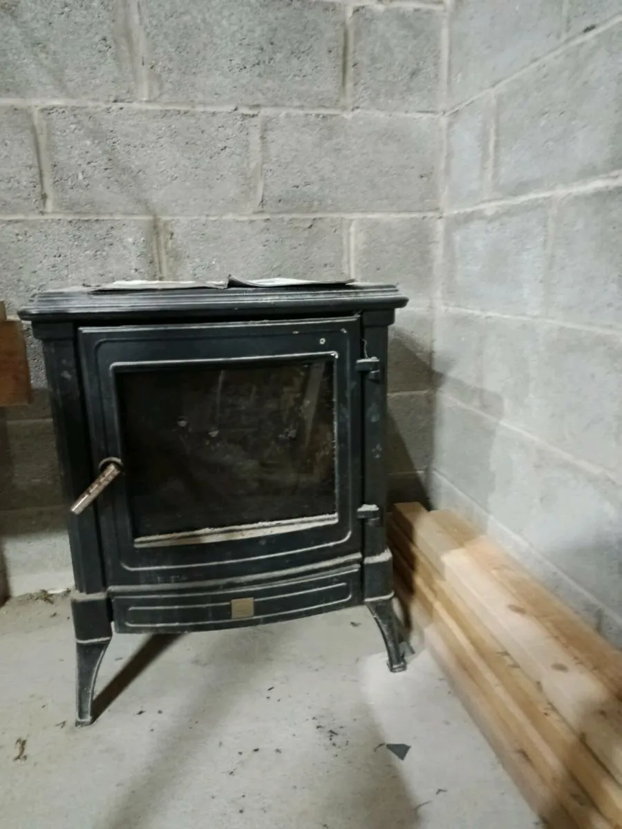 Stanford 50 Oil burning Stove - Image 1