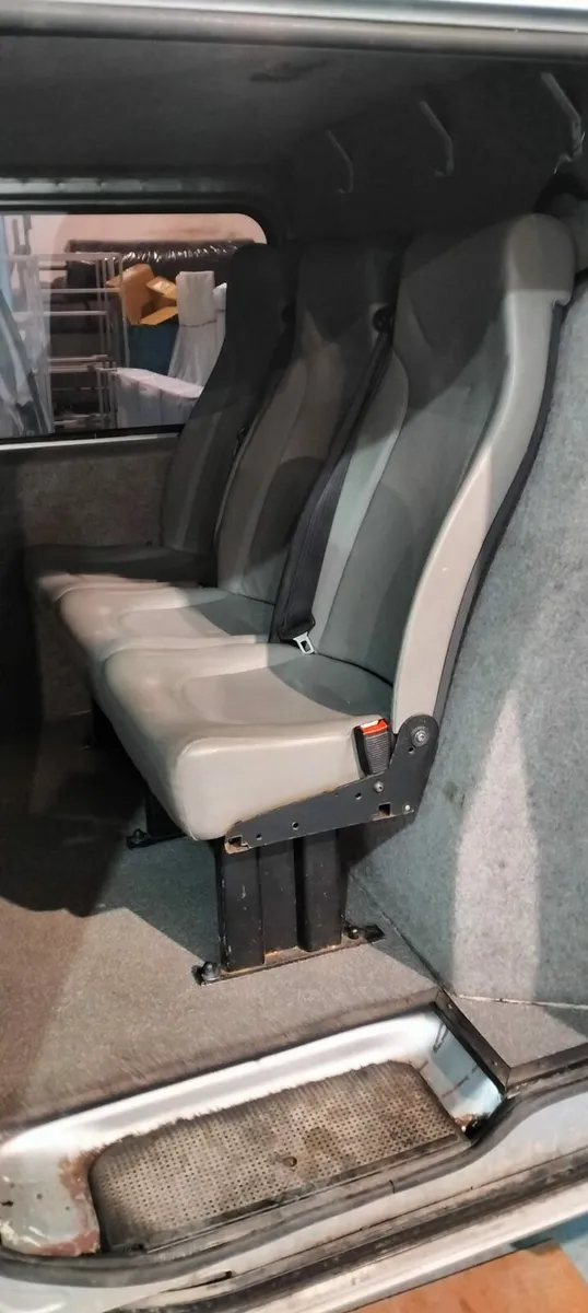 Renault Traffic Crew Cab - Image 4