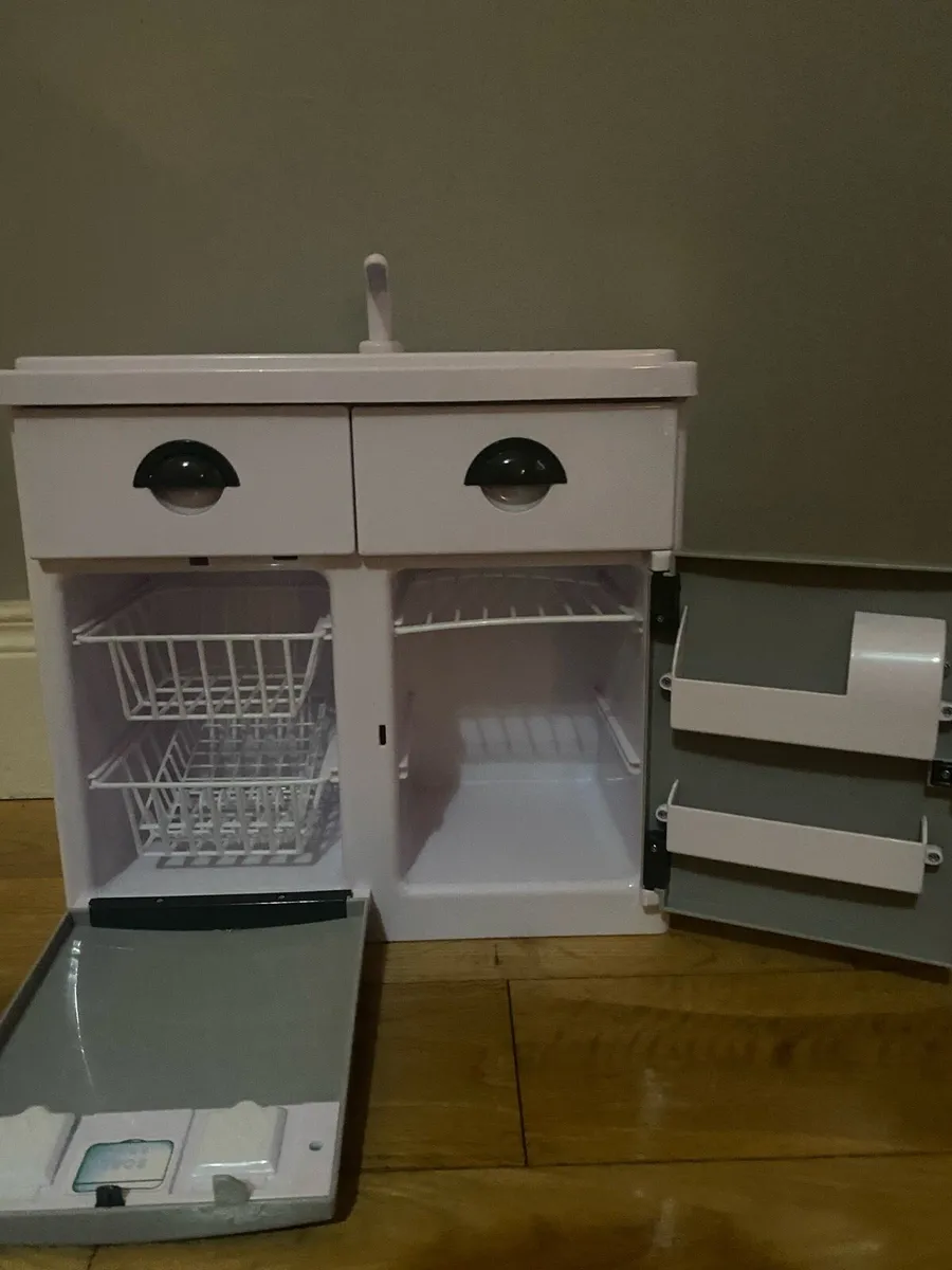 Dolls sink, fridge and freezer - Image 2