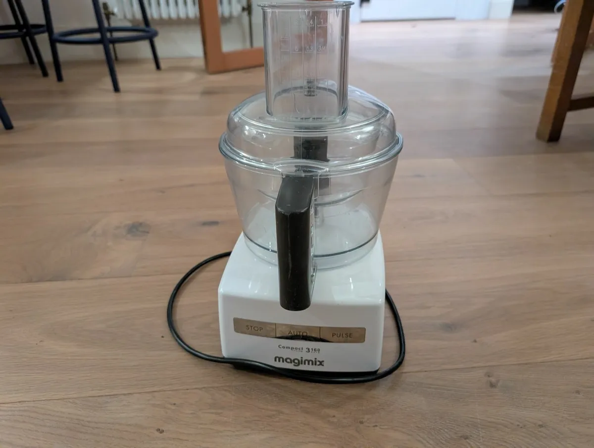 Magimix 3160 food processor - Image 1