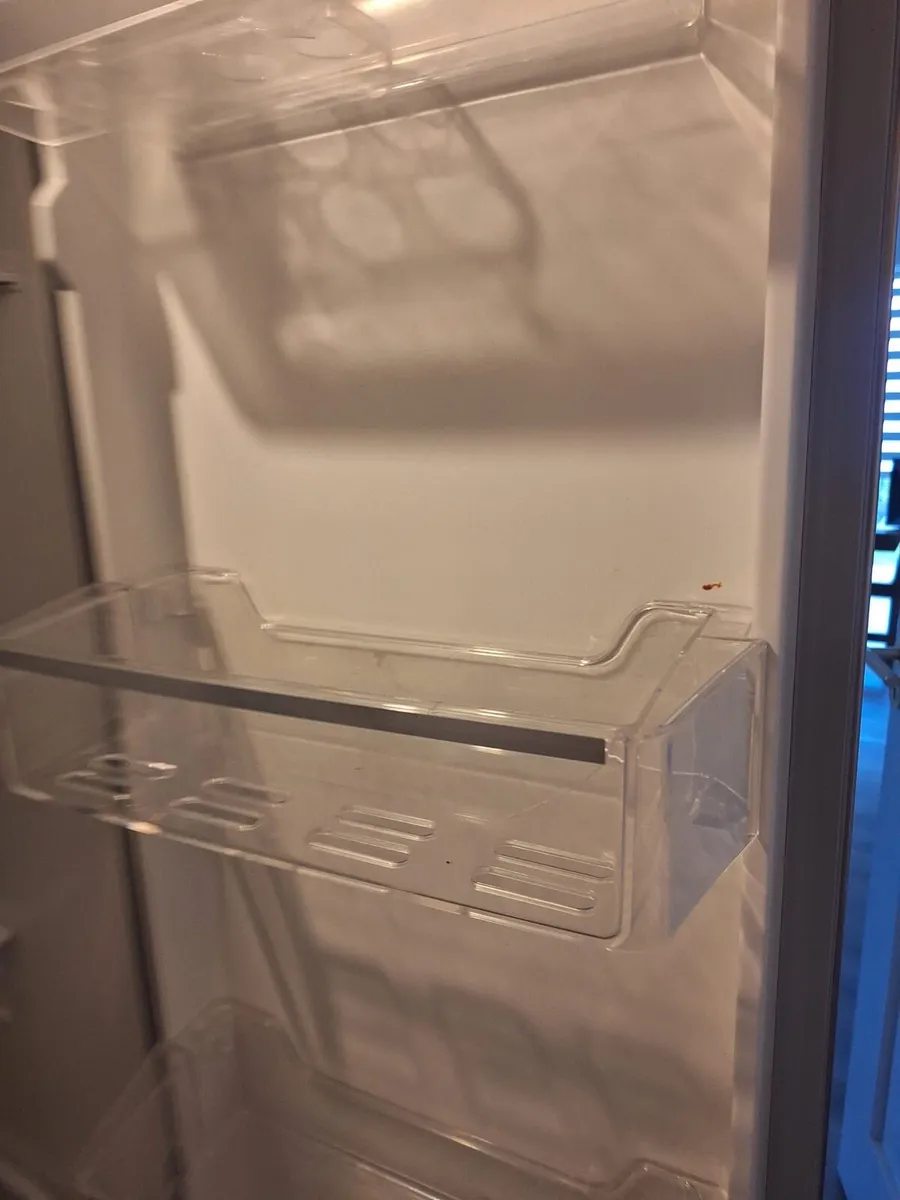 Hotpoint American Style Fridge Freezer - Image 4