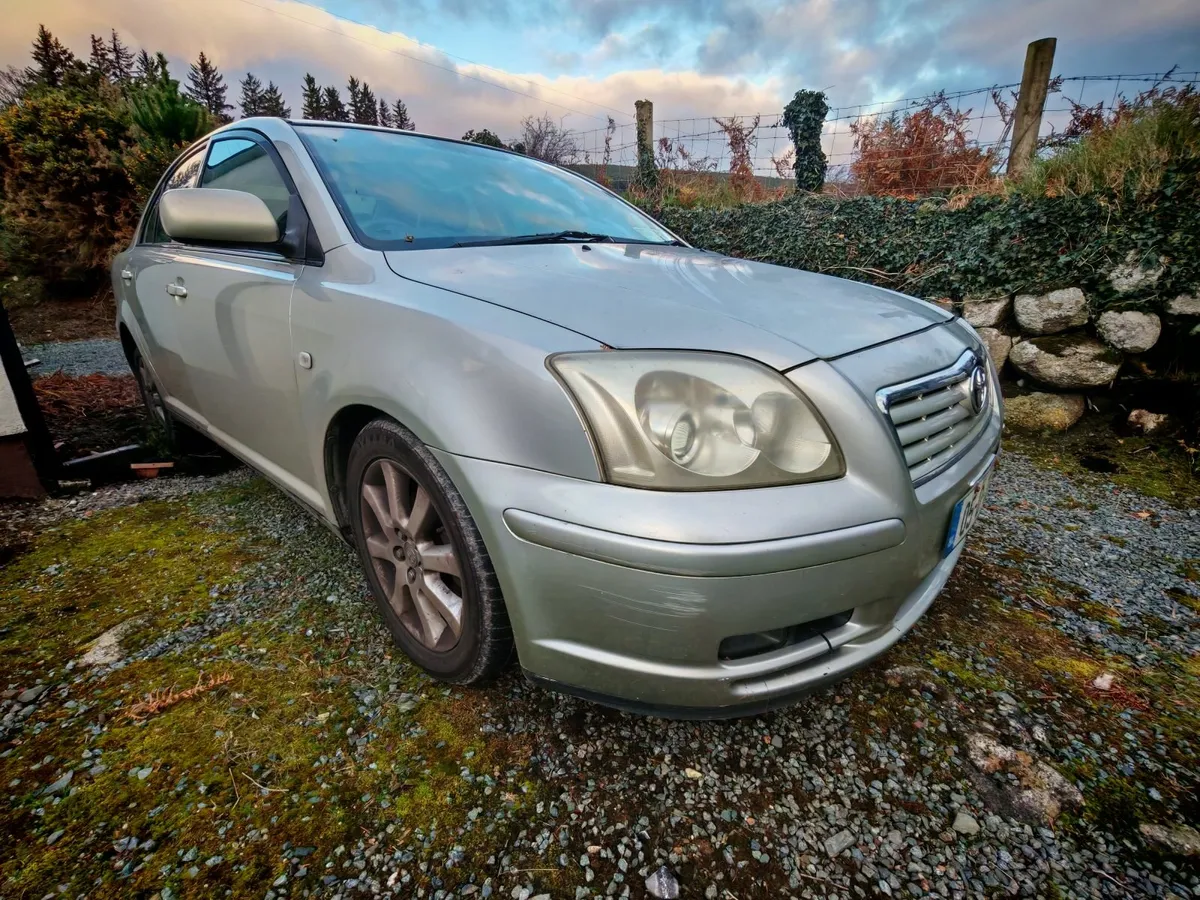 Toyota Avensis 2005 - Image 1