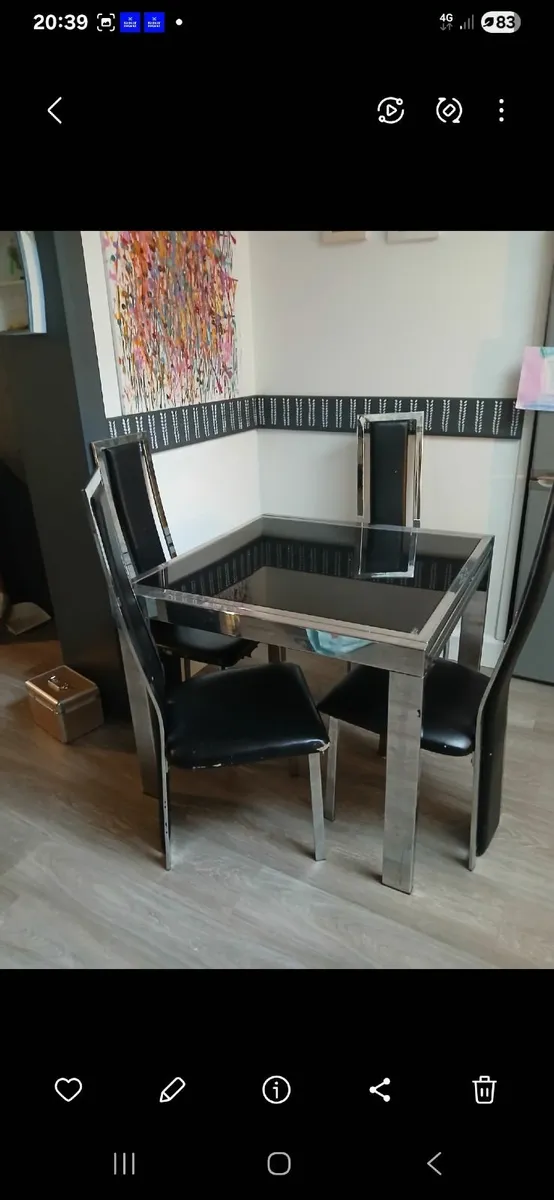 Kitchen table and chairs - Image 3