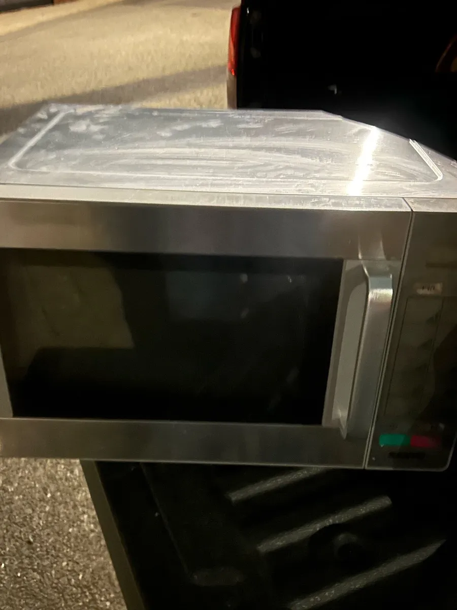 Sanyo commercial microwave - Image 4