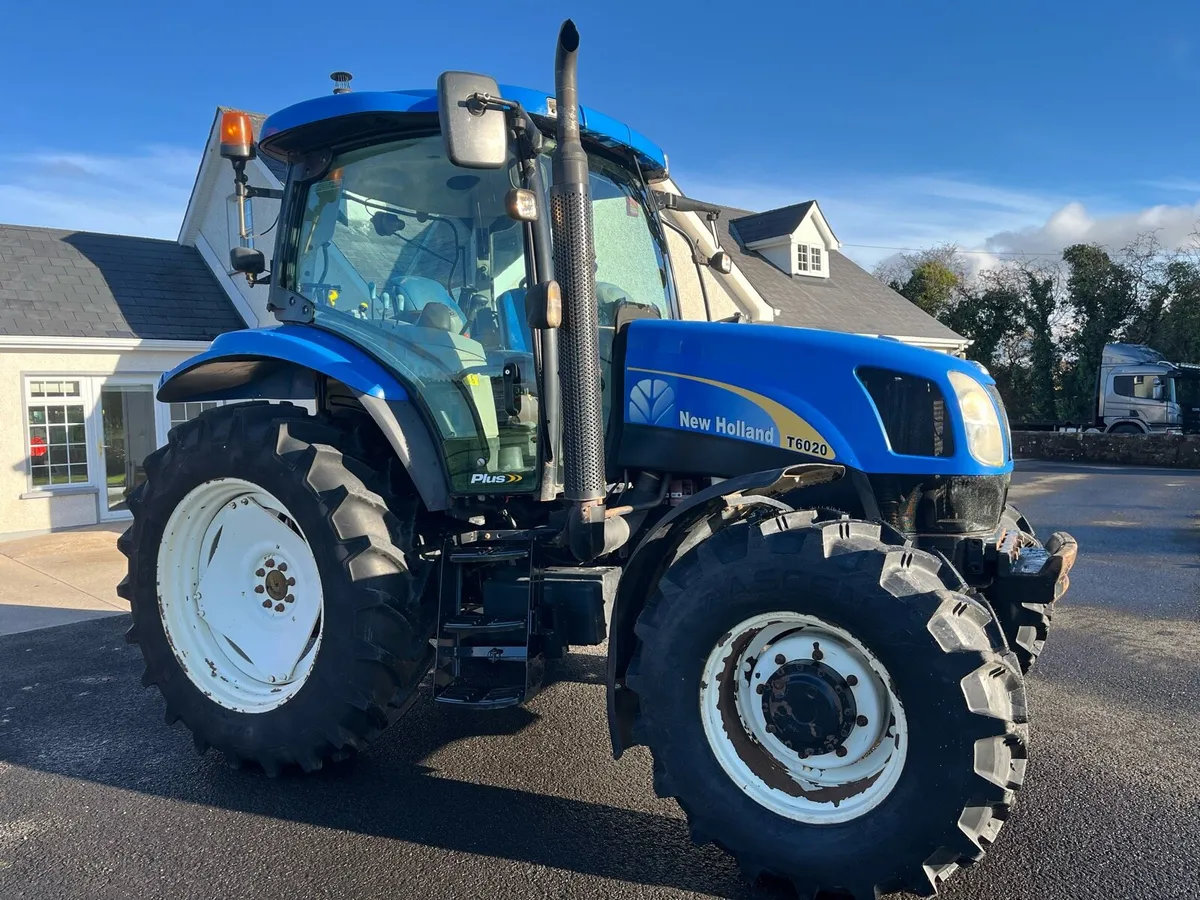 New Holland T6020 - Image 4