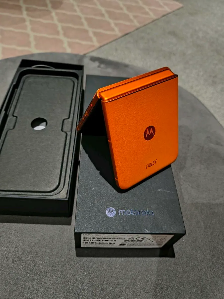 Mobile phone - Image 1