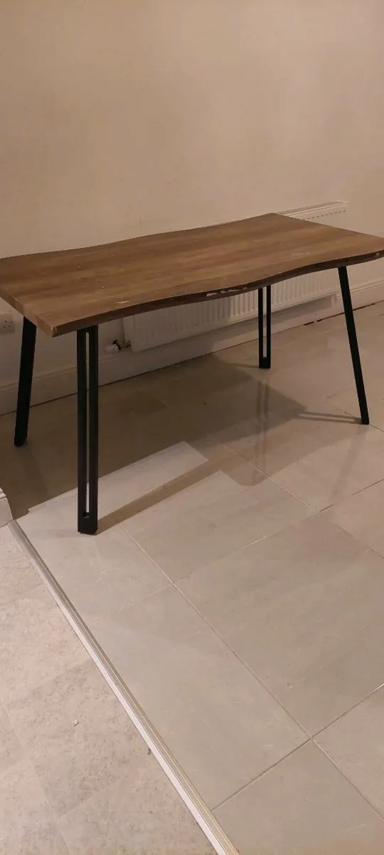 Kitchen Table - Image 2